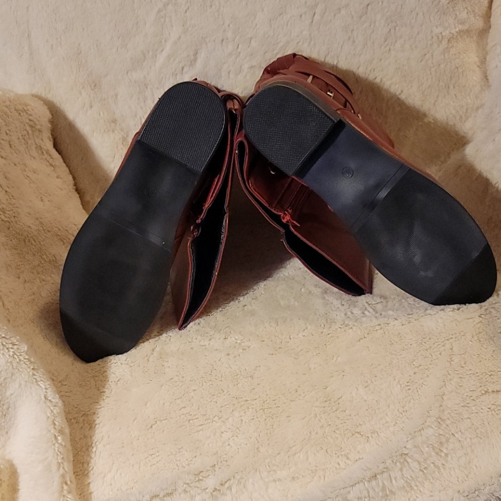 New In Box Lace Up Round Toe Western Boots - Picture 5 of 9